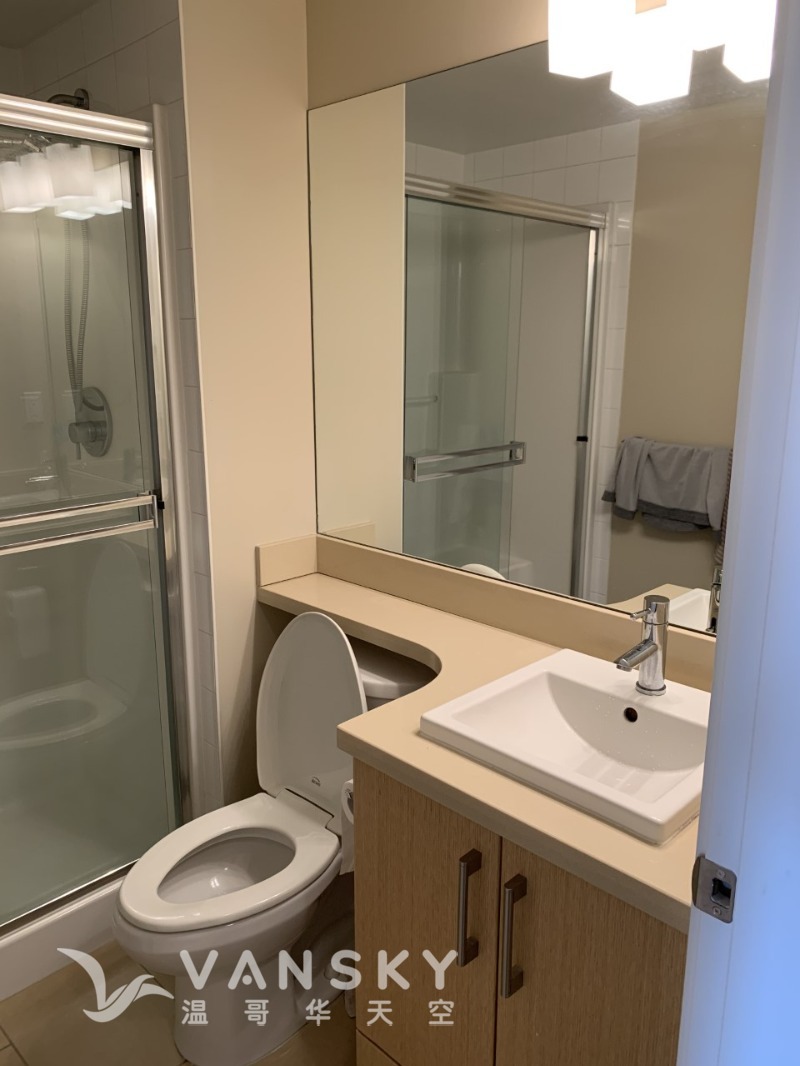 250429115555_10 Washroom-reg2.jpg